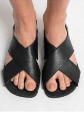 Vivo Barefoot Black Cross-Strap Minimalist Slide Sandals